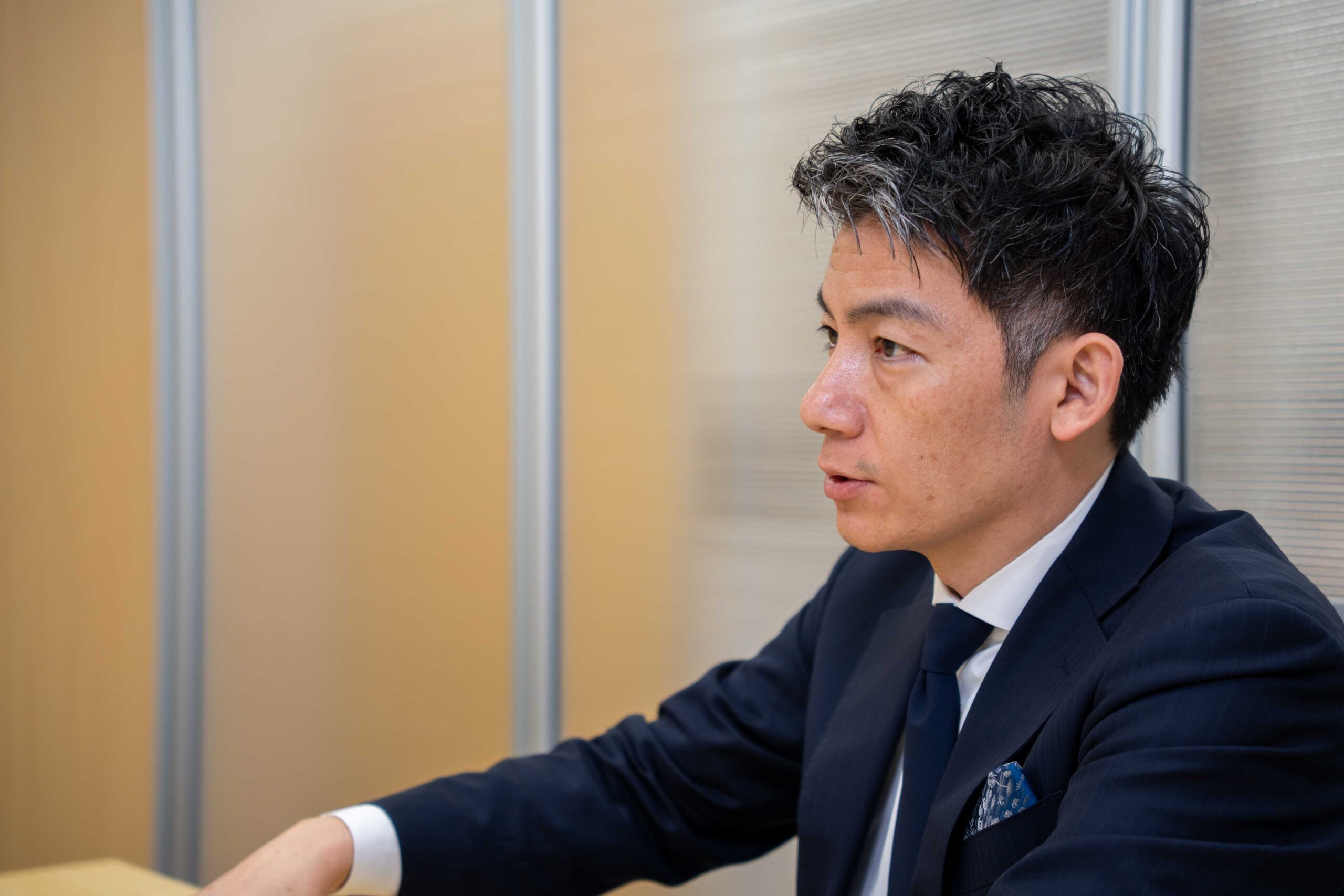 インタビュー記事の写真